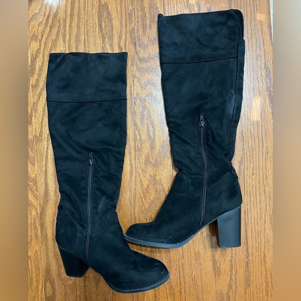 Diba Knee High Black Boots 3” Heels Size 8